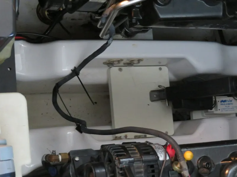 Slide: The Image of Four Winns 338 Vista 2008 - 6035124