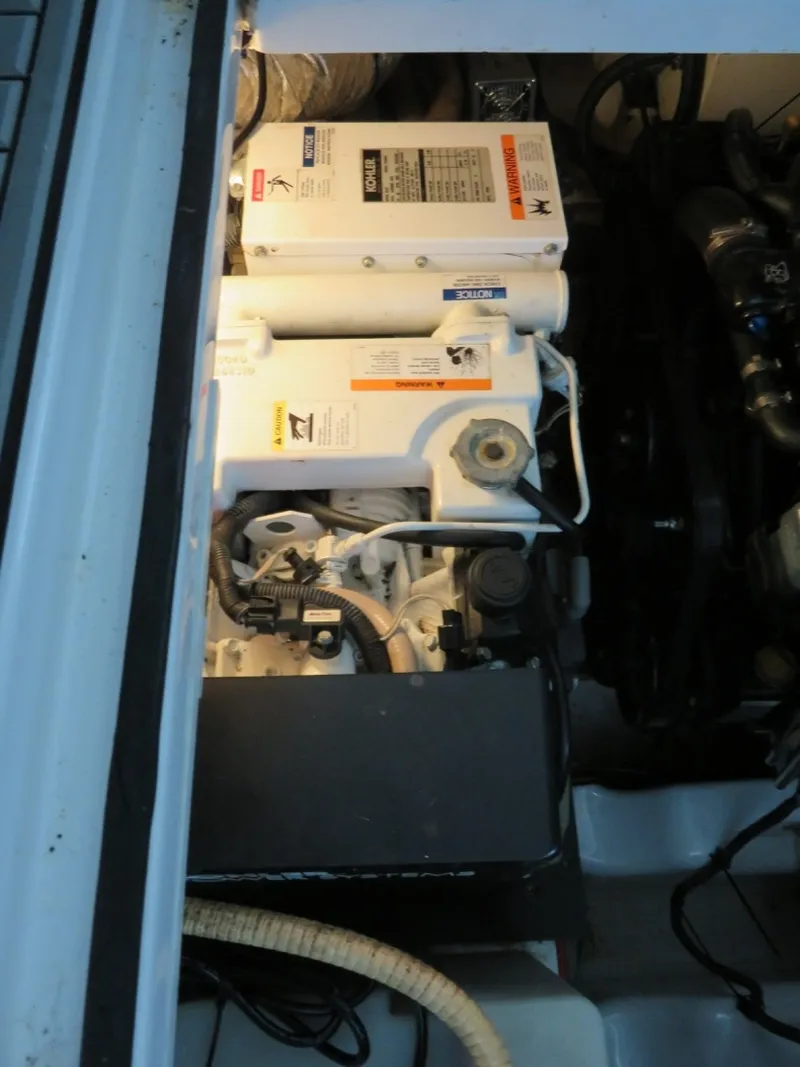 Slide: The Image of Four Winns 338 Vista 2008 - 6035125