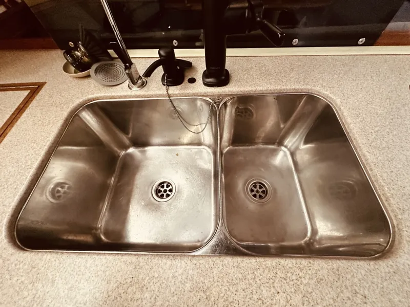 Slide: The Image of Hunter 41 1995 - 6035886