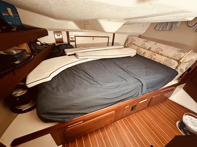 Slide: The Image of Hunter 41 1995 - 6035889