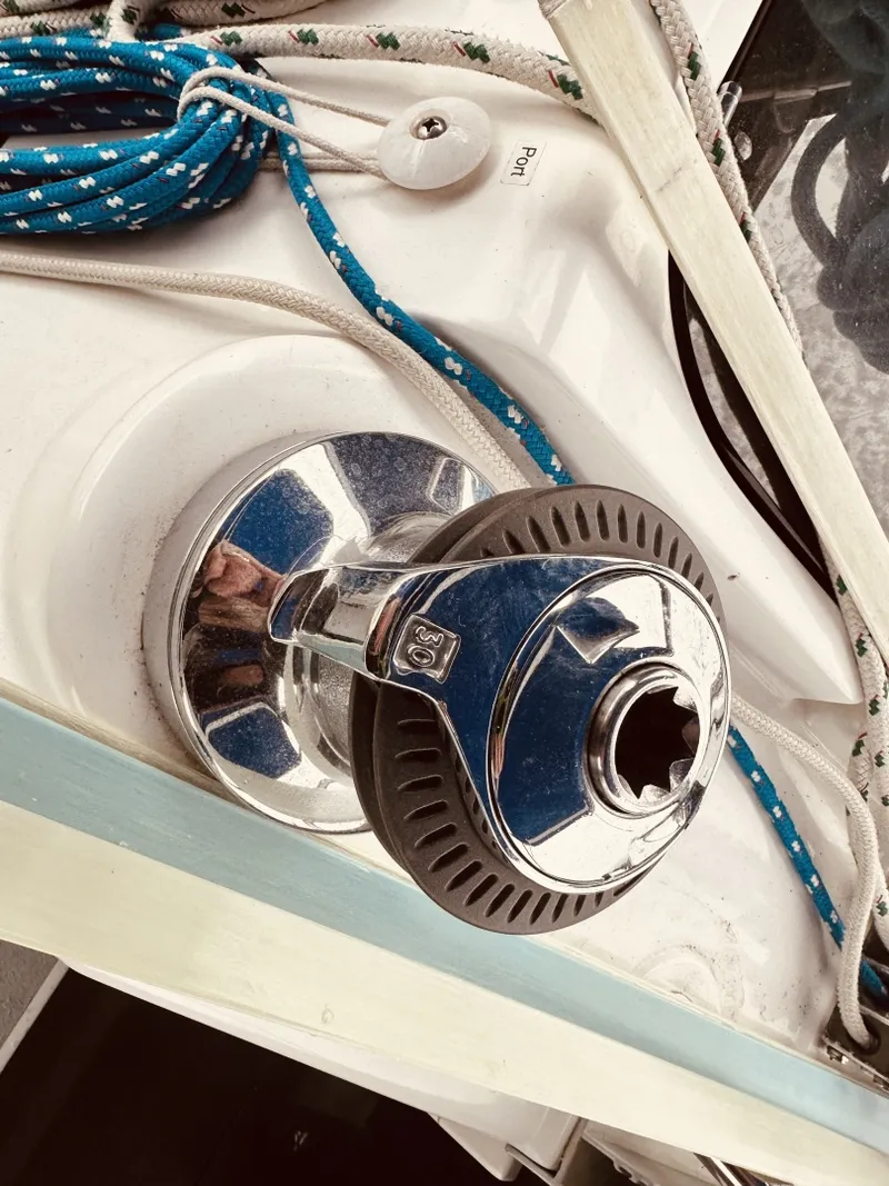 Slide: The Image of Hunter 41 1995 - 6035896