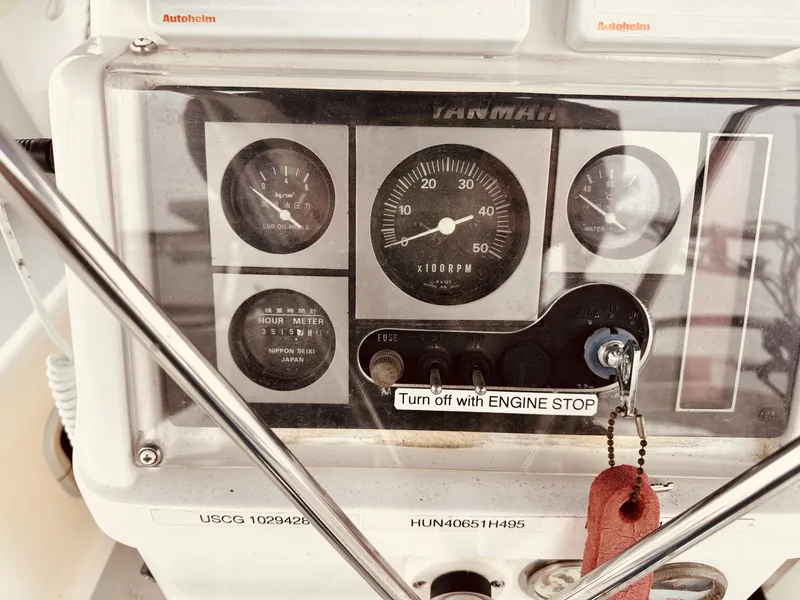 Slide: The Image of Hunter 41 1995 - 6035196