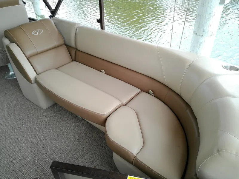 Slide: The Image of Veranda 22 2016 - 6035612