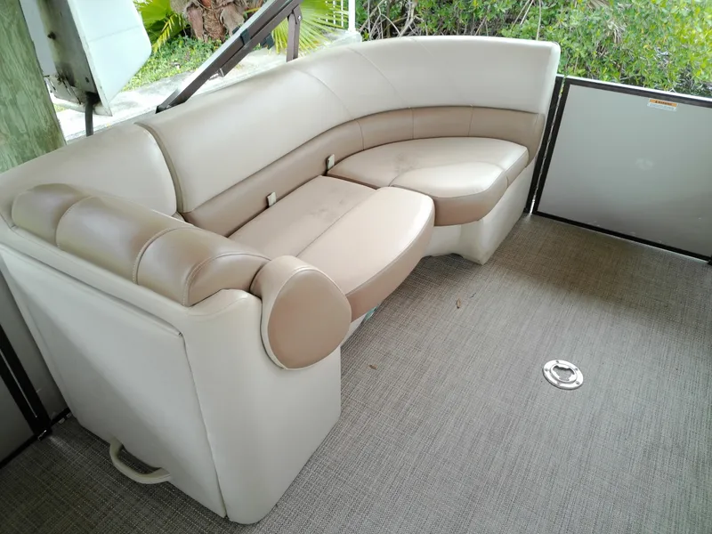 Slide: The Image of Veranda 22 2016 - 6035603