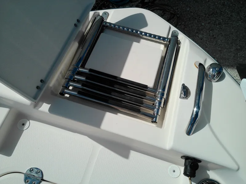 Slide: The Image of Grady-White 25 2015 - 6035650