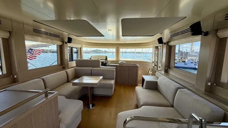 Slide: The Image of Sirena 58 2021 - 6035687