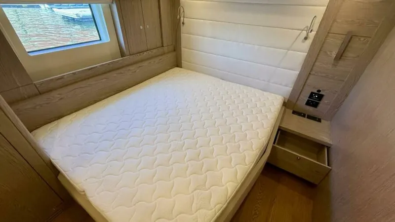 Slide: The Image of Sirena 58 2021 - 6035713