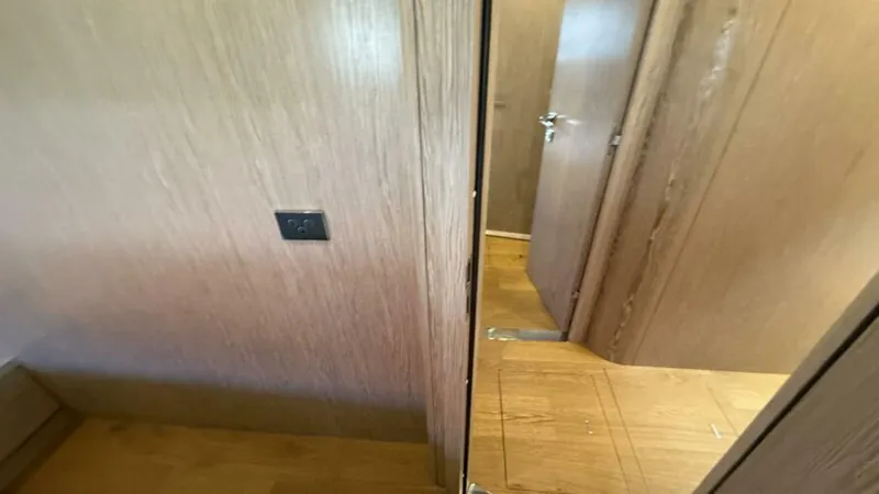 Slide: The Image of Sirena 58 2021 - 6035728