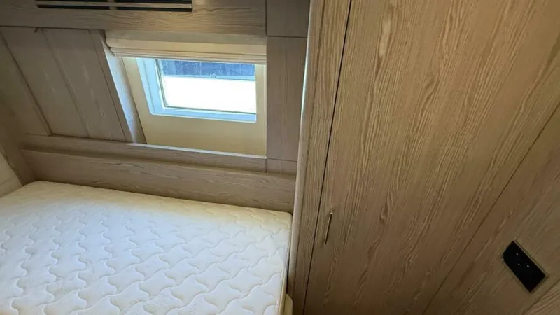 Slide: The Image of Sirena 58 2021 - 6035731