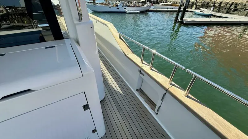 Slide: The Image of Sirena 58 2021 - 6035735