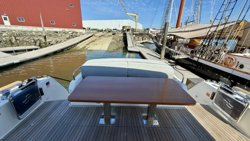 Slide: The Image of Sirena 58 2021 - 6035680