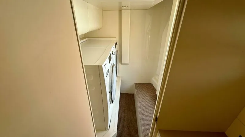 Slide: The Image of Sirena 58 2021 - 6035744