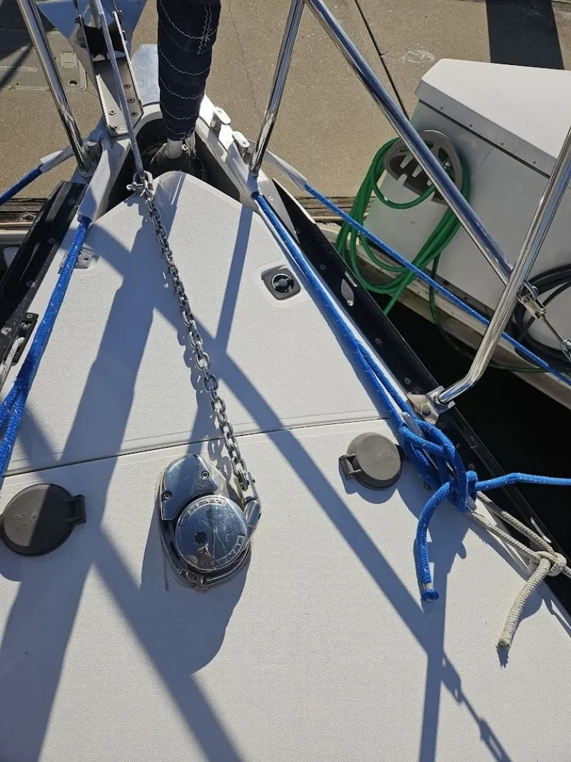 Slide: The Image of C&C 33 2000 - 6035934