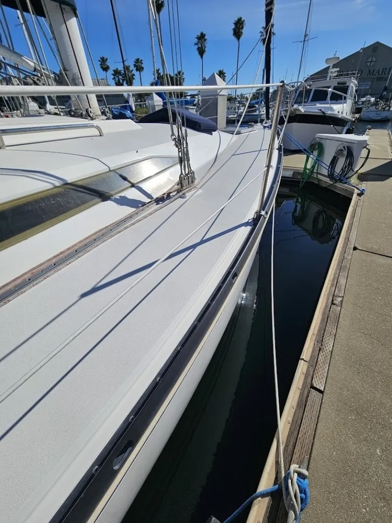 Slide: The Image of C&C 33 2000 - 6035929