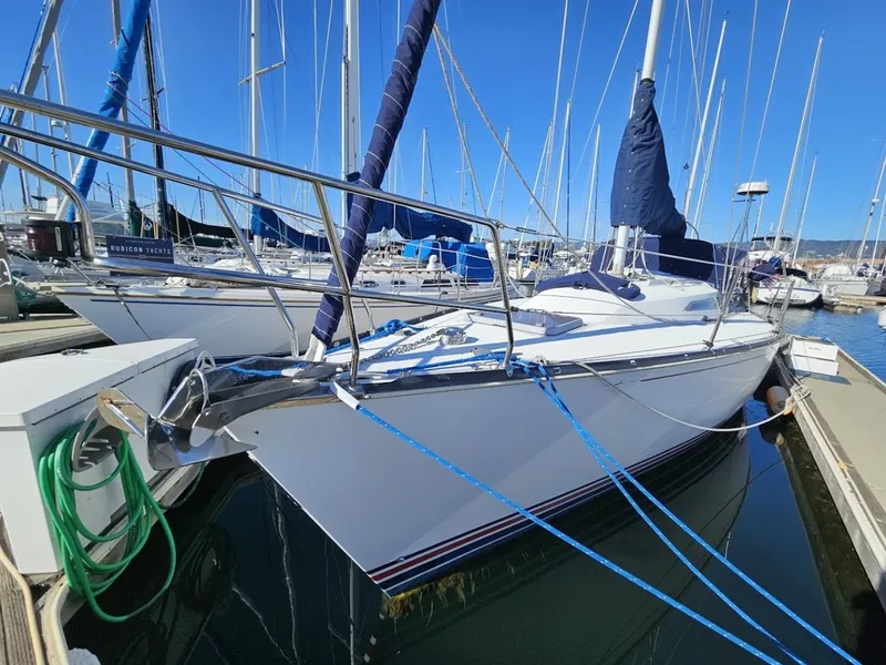 Slide: The Image of C&C 33 2000 - 6035930