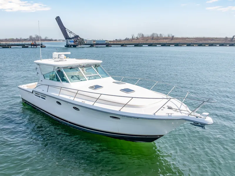 The Image of Tiara 4100 Open 2002 - 6036927