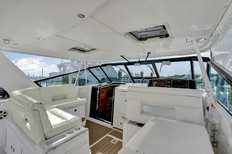 Slide: The Image of Tiara 4100 Open 2002 - 6037483