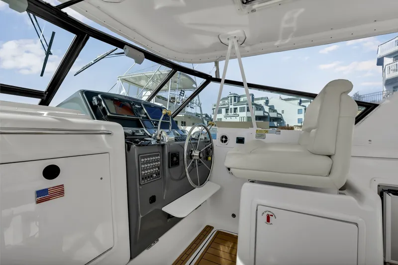 Slide: The Image of Tiara 4100 Open 2002 - 6037498