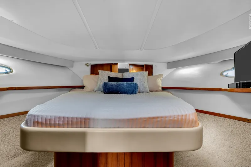 Slide: The Image of Tiara 4100 Open 2002 - 6037537