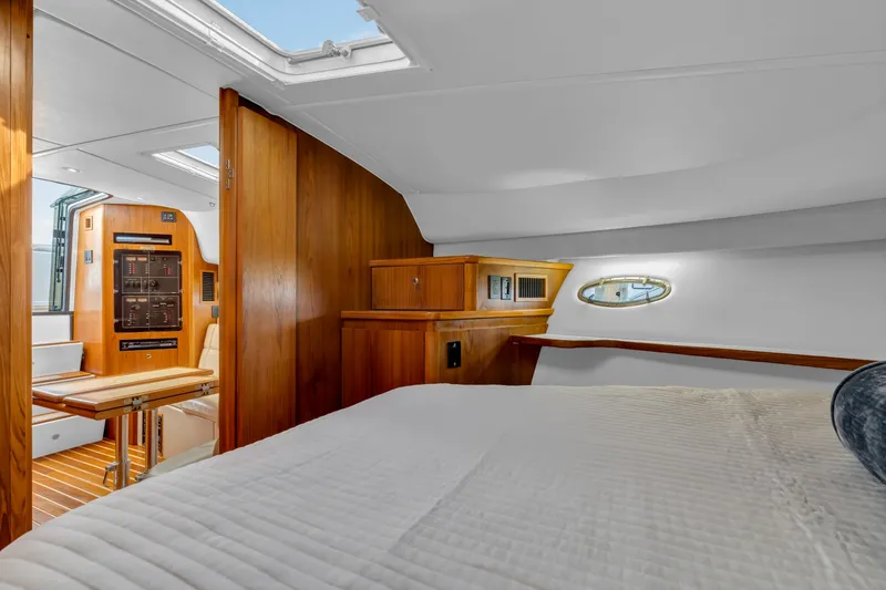 Slide: The Image of Tiara 4100 Open 2002 - 6037548