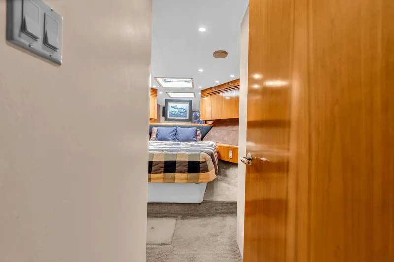 Slide: The Image of Hatteras 55 Convertible 2001 - 6037211