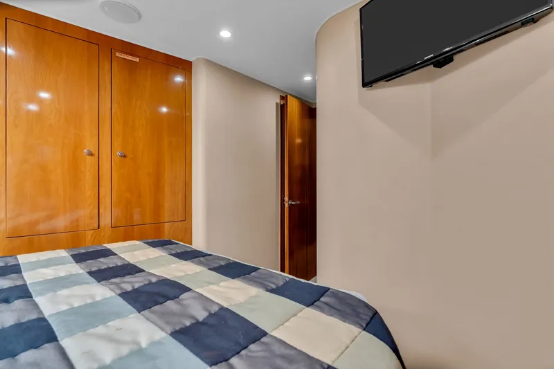 Slide: The Image of Hatteras 55 Convertible 2001 - 6037220