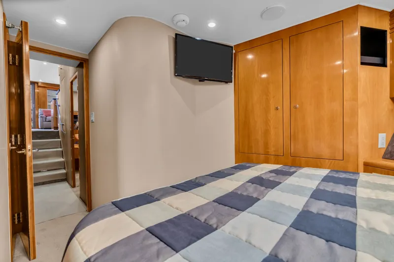 Slide: The Image of Hatteras 55 Convertible 2001 - 6037224