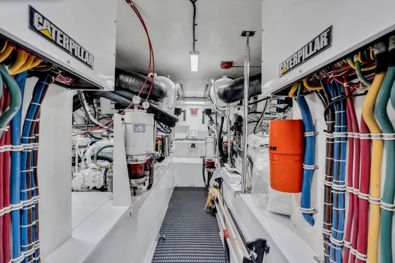 Slide: The Image of Hatteras 55 Convertible 2001 - 6037481