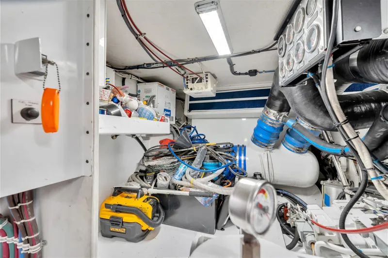 Slide: The Image of Hatteras 55 Convertible 2001 - 6037489