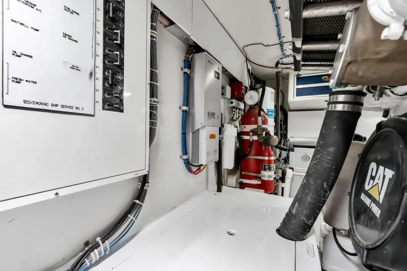 Slide: The Image of Hatteras 55 Convertible 2001 - 6037787