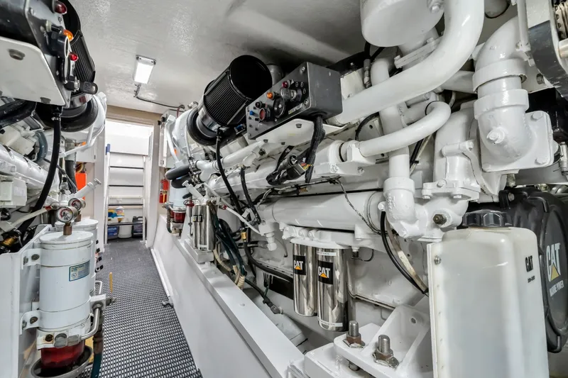 Slide: The Image of Hatteras 55 Convertible 2001 - 6037799