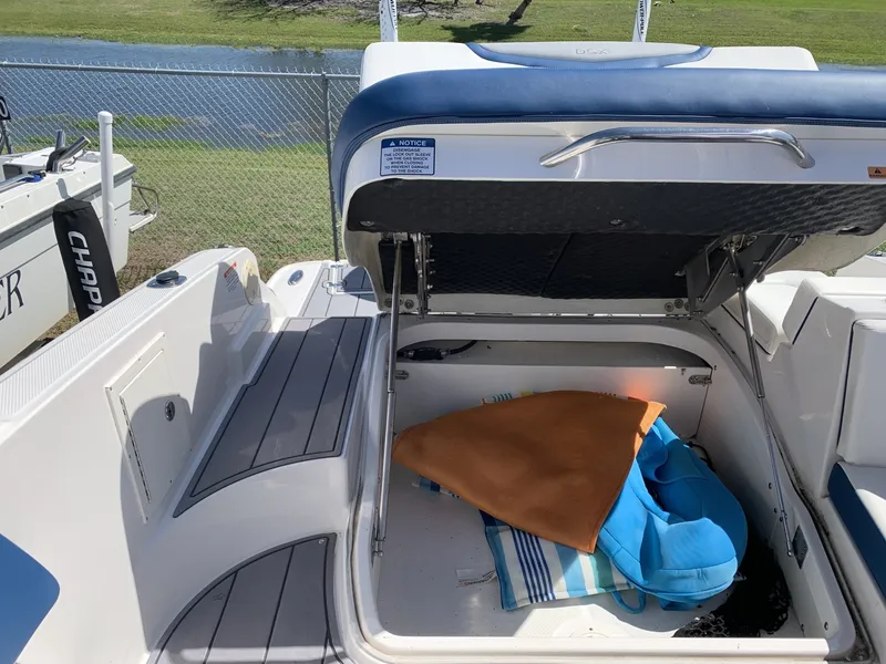 Slide: The Image of Chaparral 270 OSX 2023 - 6038549