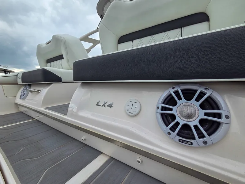 Slide: The Image of Regal LX4 2025 - 6050667