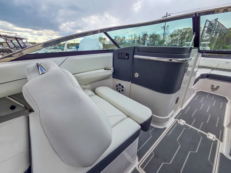 Slide: The Image of Regal LX4 2025 - 6050676