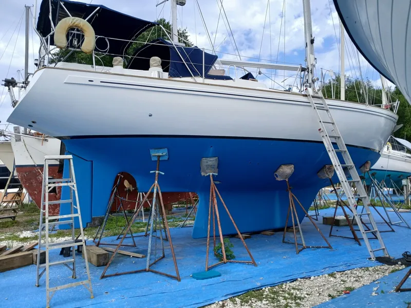 Slide: The Image of 41' Rival hauled out2 - 6037105