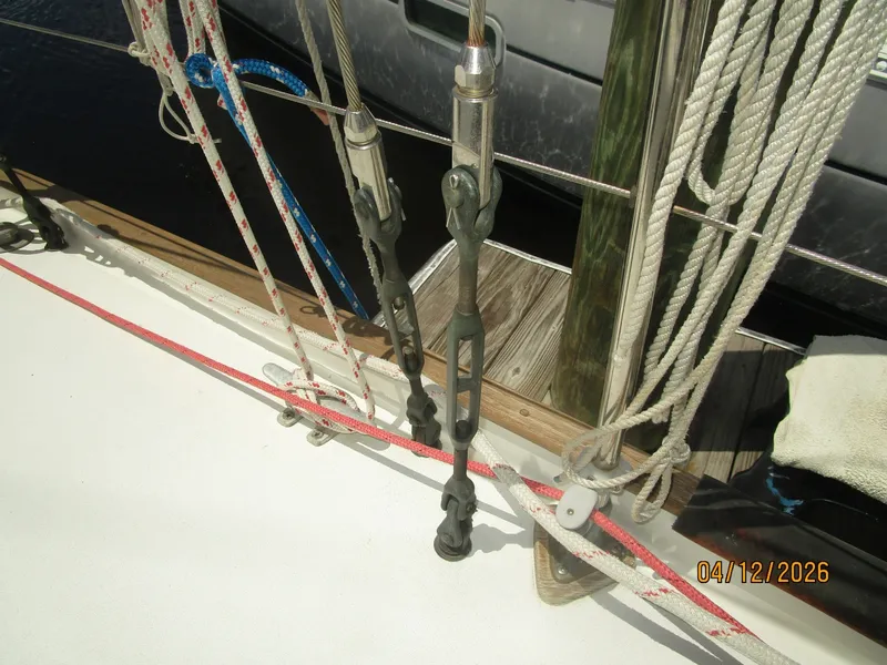 Slide: The Image of 41' Rival standing rigging1 - 6037195
