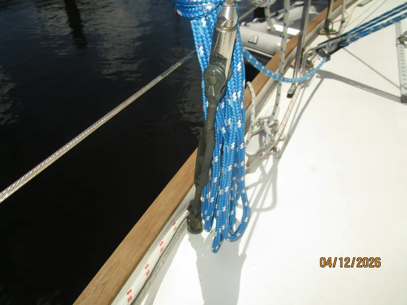 Slide: The Image of 41' Rival standing rigging4 - 6037193