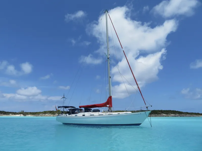 Slide: The Image of 41' Rival starboard profile1 - 6037052