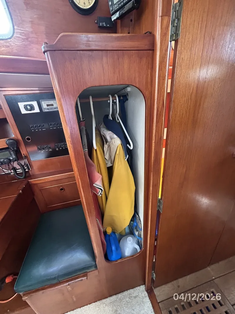 Slide: The Image of 41' Rival salon starboard aft hanging locker - 6037180