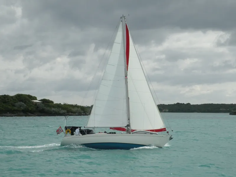 Slide: The Image of 41' Rival under sail2 - 6037208