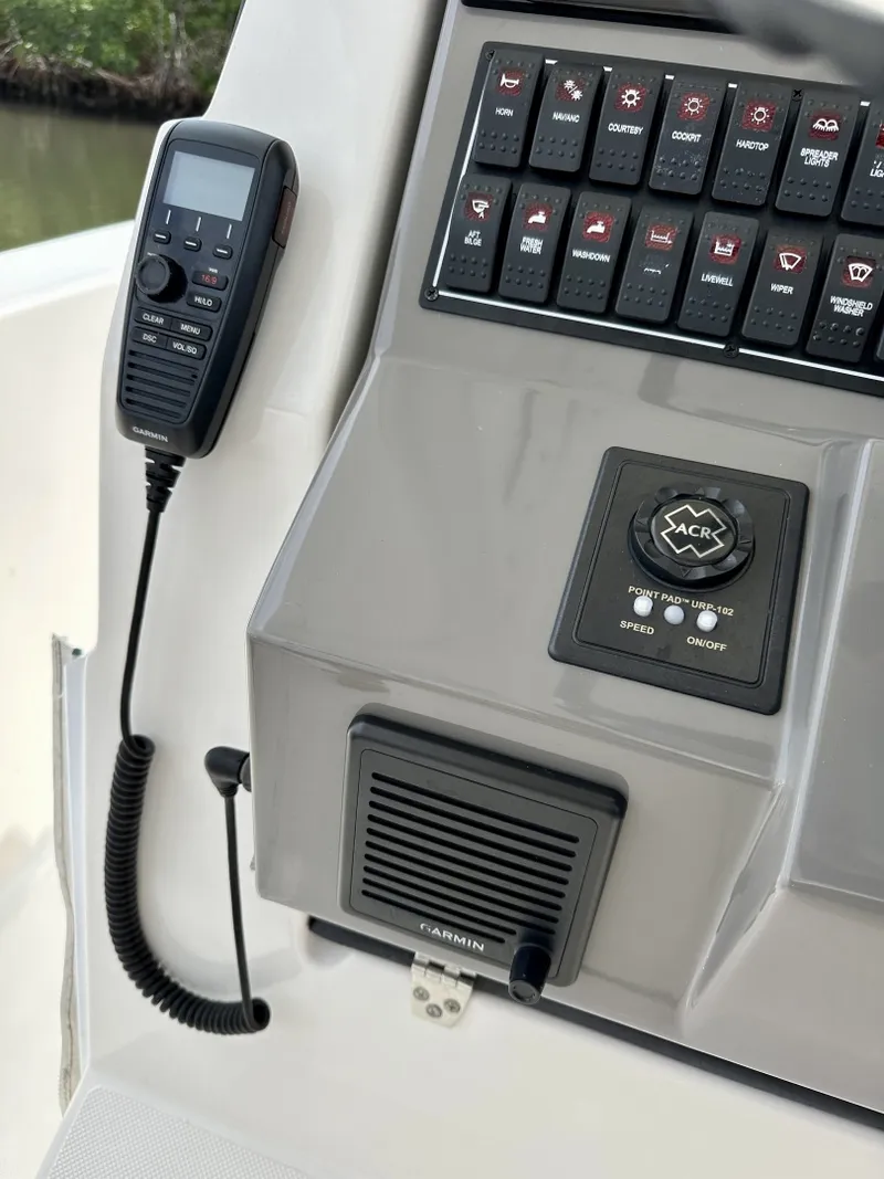 Slide: The Image of PURSUIT 28 S288 - Helm 2019 Pursuit S288 Center Console - 6037167