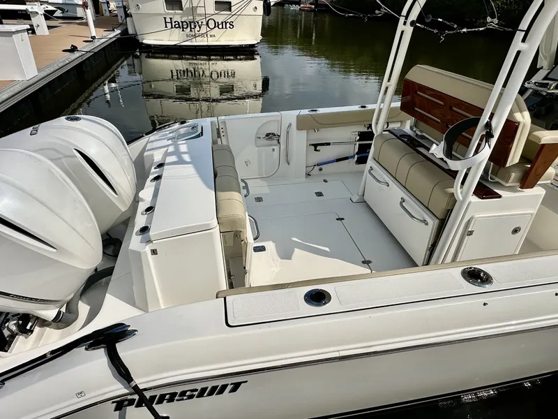 Slide: The Image of PURSUIT 28 S288 - Cockpit 2019 Pursuit S288 Center Console - 6037242