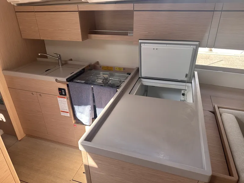 Slide: The Image of Beneteau 46.1 2025 - 6038005