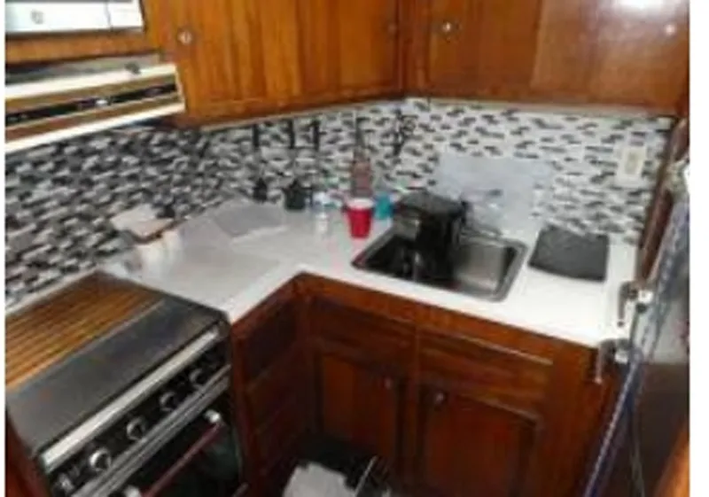 Slide: The Image of Hatteras Double Cabin 1972 - 6038129