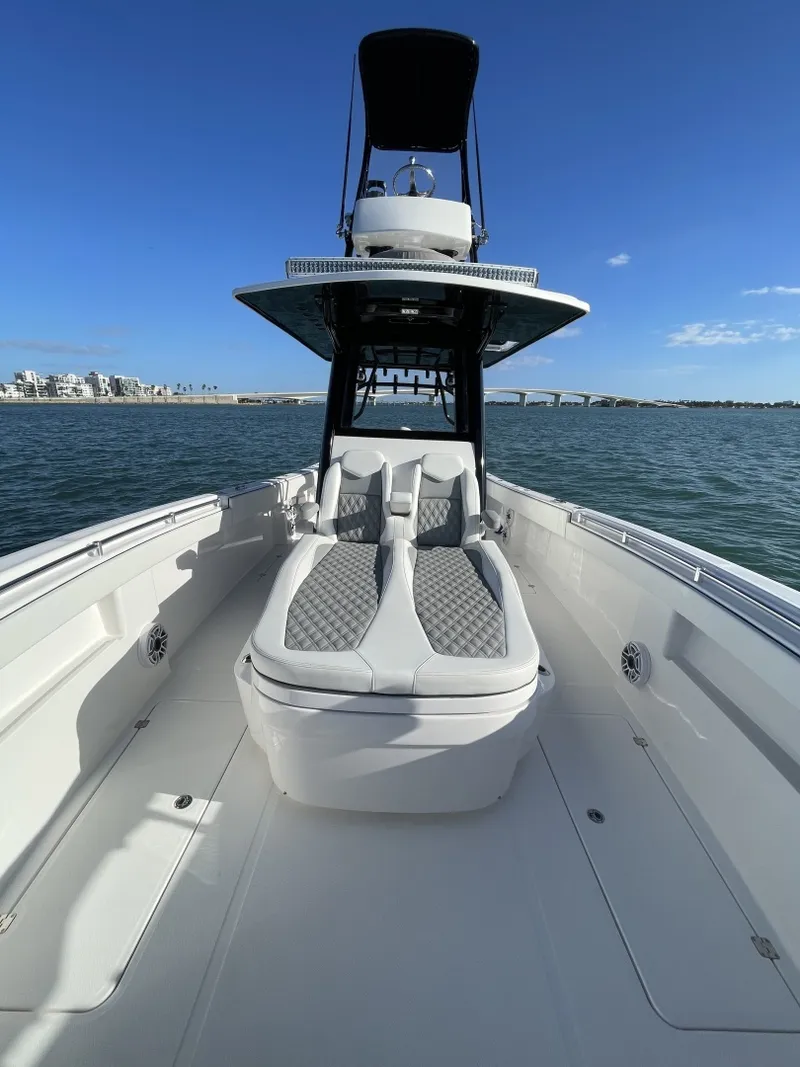 Slide: The Image of Invincible 33 Catamaran 2023 - 6038500