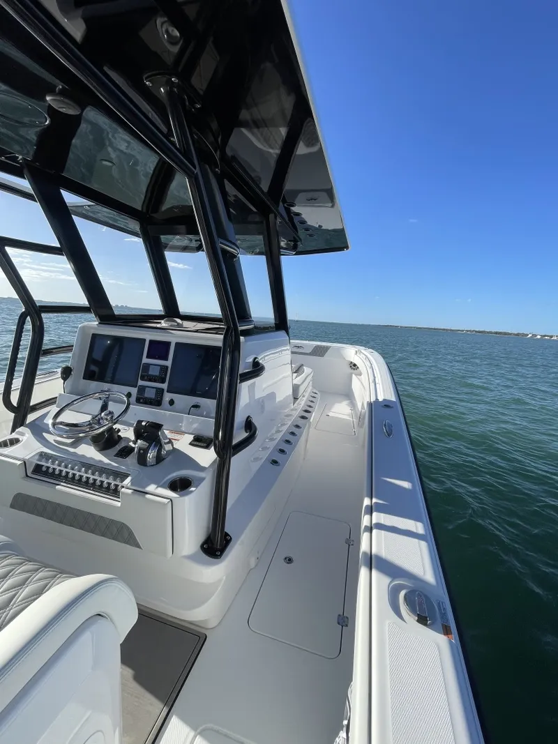 Slide: The Image of Invincible 33 Catamaran 2023 - 6038506