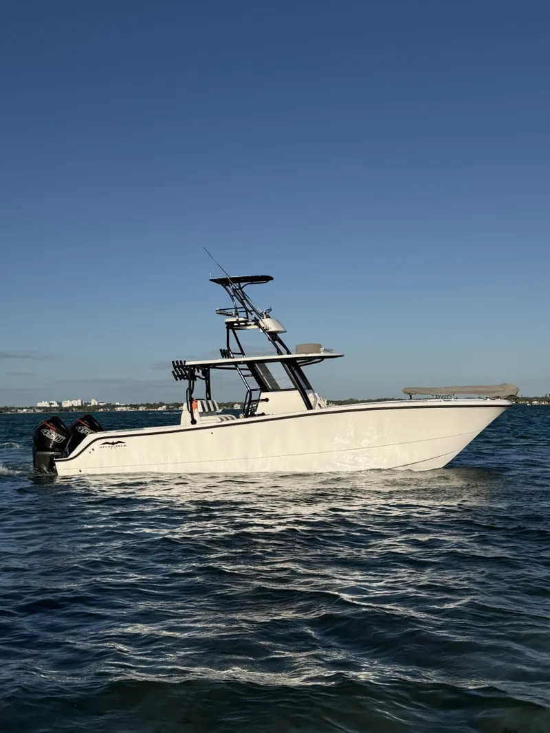 Slide: The Image of Invincible 33 Catamaran 2023 - 6038488