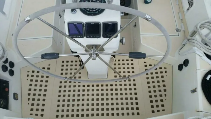 Slide: The Image of Little Harbor 51 Pilothouse 1996 - 6038437