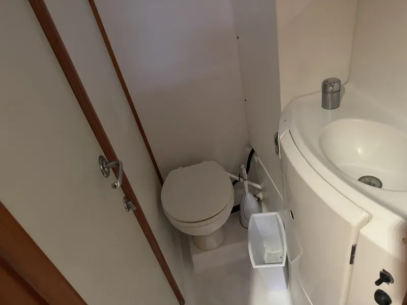 Slide: The Image of Lagoon 410 S2 2004 - 6049007