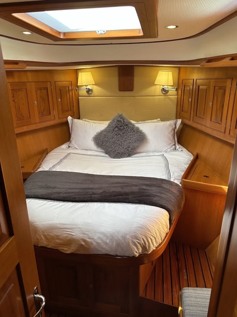 Slide: The Image of Hylas 56 2012 - 6038785